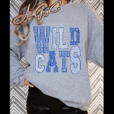 This will quickly become your favorite Kentucky Sweatshirt . Super soft sweatshirt that you can wear all season long. I always advise ordering your normal tee size. If in between sizes, size up for a looser fit or down for a more fitted appearance. Unisex and true to size. Sweatshirt is Ash Grey Items usually ship within 5-7 business days but keep in mind of weekends and holidays.  Please feel free to message us with any questions or requests, thank you for stopping by AltdGreyCO Kentucky Shirts Vinyl, Kentucky Wildcats Shirts Vinyl, Kentucky Wildcats Svg, Kentucky Shirts, Kentucky Sweatshirt, Kentucky Wildcats Football, Cats Shirt, Basketball Sweatshirts, Patchwork Sweatshirt