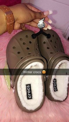 Winter Crocs, Mochila Jansport, Fluffy Shoes, Fresh Shoes