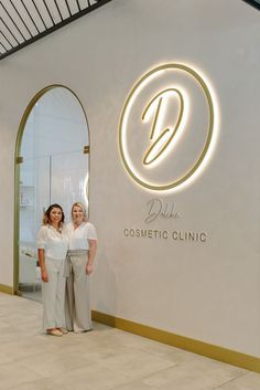 elegant minimalist beauty clinic logo design designteam #logomovement #logovintage #logomaster Cosmetic Clinic Design, Beauty Clinic Logo Design, Skin Clinic Logo, Skin Clinic Interior Design, Beauty Clinic Logo, Clinic Logo Design, Deco Spa, Esthetician Room Decor, Dental Office Design Interiors