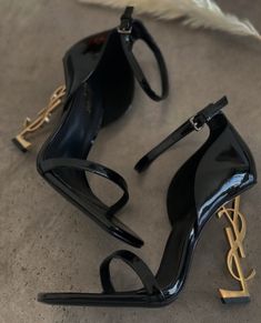 #ysl #yslheels #yslbag #fashion #heels #brand #dior #diorheels Pretty Heels, Luxury Heels, Heels Aesthetic, Fashion Shoes Heels, Shoes Heels Classy, Ysl Heels, Taylor Momsen, Ysl Shoes, Heels Classy