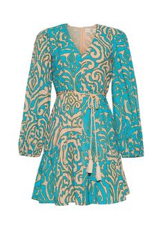 Flaunt your figure in the Vivienne Dres in Teal. You'll love the flowy sleeves and rope waist tie. Its flattering silhouette, v-neckline, and ruffle hem detail add a touch of femininity. Perfect for day or night, this dress is a must-have in bold teal and light peach hues. The Vivienne, Flowy Sleeves, Long Sleeve Short Dress, Light Peach, The Expert, Spring Dress, Blouse Dress, Leisure Wear, Sweater Accessories