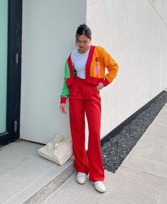 Cute Business Casual Outfits Colorful, Summer Business Casual Outfits Colorful, Bold Aesthetic Outfit, Ss23 Fashion Trends Women, Colorful Outfits Aesthetic, Colorful Outfit Ideas, Colorful Streetwear, Colourful Fashion