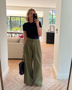 Soft Twill Wide-Leg Trouser curated on LTK Olive Green Trousers Outfit, Olive Trousers Outfit, Wide Leg Trousers Outfit Casual, Green Wide Leg Pants Outfit, Green Trousers Outfit, Green Linen Trousers, Olive Pants Outfit, Military Green Pants, Wide Pants Outfit