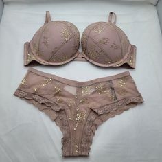 Nwot, Never Worn. Beautiful Floral Lace And Mesh With Metallic Gold Floral Embroidery And Detailing. The Same Design Is On The Panty As Well. The Bra Also Has Light Boning For Added Structure And Support. From The Bombshell Plunge Collection In A Women's Size 38c With The Very Sexy Cheeky Panty Included In A Size L Women's. The Color For The Bra And Panty Is Cfw, Which Is Considered Dusty Mauve/Gold Metallic. Bra Product Code Is 370023-Cfw. Panty Product Code Is 370138-Cfw. **There Is A Small Im Bras And Panties Vintage, Metallic Bra, Panties Design, Elven Princess, Victoria's Secret Bombshell, Inexpensive Clothes, Dusty Mauve, Boss Life, Cute Lingerie