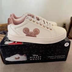 Brand New Never Warn Steve Urkel, Disney Sneakers, Disney Ladies, Disney Mickey, Athletic Shoes, Color White, Size 7, Women Shoes, Brand New