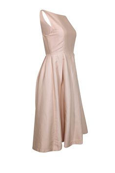 Get ready to slay in this midi-length pink pleated cocktail dress by Elliatt. Perfect for chic special occasions, RSVPs, date nights, events, and weddings as a guest. This sleeveless stunner will have you looking effortlessly stylish and ready to party! Pair with gold strappy heels for an elevated look that will be sure to turn heads. Size M Shell 47% Polyester, 47% Cotton, 6% Nylon Contrast 100% Nylon Lining 100% Polyester Fully lined Boat neckline Round neckline in back Invisible zipper closur Summer A-line Tea Length Bridesmaid Dress, Feminine A-line Strapless Evening Dress, Formal Strapless Dress With Pleated Waist, Pink A-line Midi Dress With Pleated Waist, Pink A-line Pleated Party Dress, Glamorous A-line Midi Dress For Prom, Feminine A-line Midi Dress For Prom, Chic A-line Pleated Dress For Party, Spring A-line Tea Length Dress For Cocktail