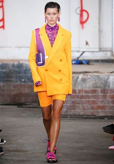 Neon Fashion Trend: As seen on the spring/summer 2019 House of Holland catwalk. Emerging Designers Fashion, London Fashion Weeks, Summer Street, Trending Fashion Outfits, London Street Style, Street Trends, London Street