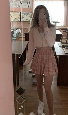 Gamer Girl Outfit, Tennis Skirt Outfits, Skirt Outfits Aesthetic, Tennis Skirt Outfit, Causual Outfits, Outfits Casuales, Look Cool