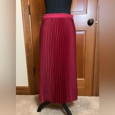 A New Day Pleated Maxi Skirt, Size S. Never Worn. Lot 1. Red Pleated Relaxed Maxi Skirt, Red Pleated Long Skirt, Red Pleated Bottoms, Red Pleated Skirt With Relaxed Fit For Party, Chic Red Pleated Midi Skirt, Red Long Pleated Skirt For Spring, Red Pleated Skirt For Party, Red Pleated Party Skirt, Chic Red Long Pleated Skirt