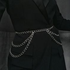 Chains Outfit Aesthetic, Harness Outfit Aesthetic, Chain Outfit Aesthetic, Chains Outfit, Jóias Body Chains, Chain Outfit, Custom Bras, Chain Harness, Chain Bra