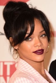 Rihanna Hairstyles, Sew In Hairstyles, Celebrity Hairstyles, Hair Dos, Hair Updos, Hairstyles With Bangs, Black Women Hairstyles, Bun Hairstyles, Rihanna