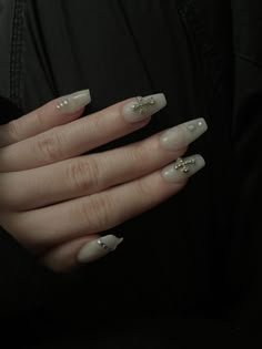 Mail Inspo White, Nails With Cross, Uñas Y2k, Adorable Nails, Nail Aesthetic, Y2k Nails, Nails Cute, Nail Idea