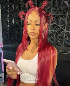 #wigs #wiginstall #burgundy #hair #hairstyles #cutehairstyle #deepsidepart #bantuknot #2000s #curls #hairidea #redhair #wigstyling Aesthetic Hair With Bangs, Curled Wig Hairstyles, Wig Hairstyles Burgundy, Black Lace Front Hairstyles, Hairstyles On Wigs, Y2k Braids Hairstyles, Hairstyles Event, Burgundy And Blonde Hair, Throwback Hairstyles