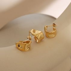 Material: Titanium Steel Fashion Element: Ring Style: INS Style Lily Jewelry, White Leaf, Textured Design, One Ring, Stainless Steel Earrings, Geometric Earrings, Watch Necklace, Jewelry Earrings Hoops, Gold Hoop