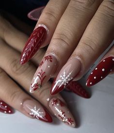 Christmas Nails 2023 Almond Shape, Christmas Red Almond Nails, Nails For Crismas 2024, Almond Nail Christmas, Christmas Nails Inspo 2023, Red Winter Nail Ideas, Nails For Winter 2024, Almond Nail Christmas Designs, Christmas Nails Gel Almond