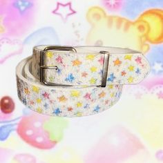 This belt is made of PU material and features colorful stars and embossed decorations. It's cute and youthful, making it a versatile accessory.Add a touch of playful charm to your wardrobe with this adorable PU belt. Adorned with vibrant stars and intricate embossed details, this belt is designed to infuse your outfit with a youthful and cute appeal. Its versatile design ensures it can be paired effortlessly with a variety of outfits, making it a must-have accessory in your collection.  Please n Gyaru Accessories, Cute Belts, Cute Belt, Steampunk Fashion Male, Tie Necklace, Gyaru Fashion, Steampunk Accessories, Of Outfits, Outfits With Hats