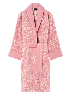 Find VERSACE Barocco Jacquard Bathrobe on Editorialist. pink cotton-cashmere blend signature Barocco print 90s Vintage logo shawl collar belted waist long sleeves straight hem When buying this unisex item, keep in mind that it is graded in standard men's sizing. Versace Bathrobe, Versace 90s, Chanel Heels, Pretty Pregnant, Cute Pajama Sets, Fashion Goals, Cute Pajamas, Pink Leopard Print, Matches Fashion