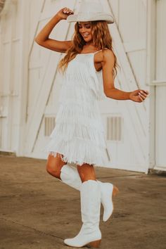 White Fringe Dress Outfit, Short Wedding Dresses With Boots, White Dresses Country, White Fringe Dress Short, Short Wedding Dress With Cowgirl Boots, Country Bridal Shower Outfit, Reception Dress Western, Country Reception Dress, Western Glam Party