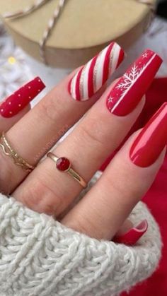 Disney Christmas Nails, Holiday Nails Christmas, Festive Nail Art, Christmas Nails Easy