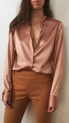 Satin Blouses, Satin Shirt, Satin Blouse, Blouse Outfit, Outfits Casuales, Classy Outfits, Work Outfit