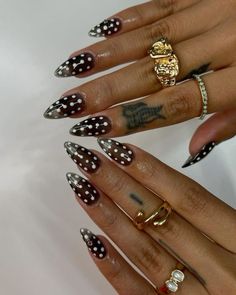 Polka Dot Nails Black, Black Nails With White Dots, Black And White Polka Dot Nails, Black Polka Dot Nails, Classy Nail Ideas, Dot Nails, Polka Dot Nails, Really Cute Nails, Dots Nails