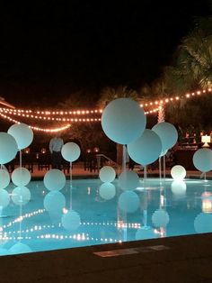 Pool Wedding Decorations, Pool Party Ideas, Night Pool Party, Wedding Pool Party, Pool Party Themes, Pool Wedding, Fest Temaer, Pool Party Decorations, Pool Birthday