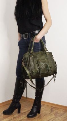 "Military Green Italian Leather bag woman, cowhide, full grain leather, handmade bag, leather tote, shoulder bag, tote bag, Personalized Italian Leather bag woman, Soft Italian Leather Bag, Italian Leather Handbag, Leather Shoulder Bag, tote bag , Leather Purse, Leather Handbags, Italian Handbag, Handmade Leather Bag, Monogrammed Leather Bag! This bag has made by our italian partner and personalized by our three persons team. We offer one free monogram or name personalization on one side Please Street Style Handbags, Natural Leather Bag, Leather Bags Women, Green Leather Handbag, Italian Leather Handbags, Soft Leather Handbags, Handbags For School, Real Leather Bags, Free Monogram