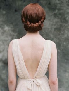 20 Gorgeous Gibson Rolls; Tucked Upstyle Wedding Hair Inspiration Upstyle Wedding Hair, Sanggul Modern, Retro Wedding Hair, Classic Wedding Hair, Twisted Hair, Romantic Wedding Hair, Bridal Hair Inspiration, Vintage Wedding Hair, Wedding Hairstyles With Veil