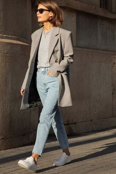 Vinter Mode Outfits, Athleisure Trend, Neue Outfits, Looks Street Style, Hairstyles Easy, Volleyball Hairstyles, Blazer Outfits