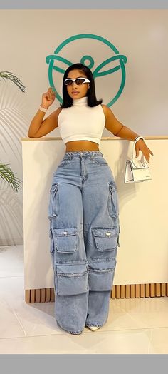 Cargo Pants Ideas For Women, High Fashion Looks Outfit, Cargo Pants Outfits Women Summer, Aesthetic Baddie Outfit Ideas, Bbq Outfit Ideas Black Women, What To Wear In Mexico City, R B Aesthetic Outfit, Streetwear Fashion Women Dress, Summer Streetwear Fashion Women