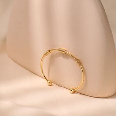 Gold bangles come in a wide array of designs, making them suitable for various occasions. Whether it’s a simple, minimalist band for everyday wear or an ornate, gem-studded piece for a special event, there’s a gold bangle to suit every style and need. Bangle Design, The Bangles, Gold Plated Bangles, Bangle Designs, Arm Band