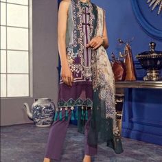 Brand New Pakistani Suit Pakistani Wedding Guest, Attached Sleeves, Pakistani Casual Dresses, Pakistani Winter Dresses, Dress Pakistani, Desi Wedding Dresses, Lawn Dress, Chiffon Dupatta, Pakistani Wedding