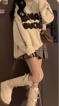 Outfits With Stars On Them, Korean Fashion School Outfits, Cute Korean Style Outfits, Aethstetic Clothing, Stylish Outfits For School, Asethic Outfits, Preppy Outfits Korean, Trendy Korean Outfits, Kawaii Outfits For School