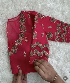 Maggam Work With Net Cloth, Maggam Work Blouse Designs With Net, Maggamwork Blouse Designs, Aari Work On Net Blouse, Net Embroidery Blouse, Pelli Blouse, Shawl Embroidery, Books Embroidery, Embroidery Quotes