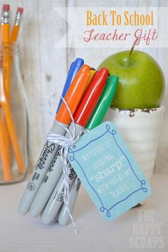 back to school teacher gift with markers and an apple