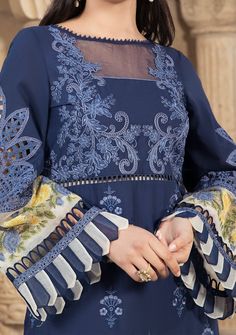 Maria B Embroidered Luxury Pakistani Lawn Dress: Deshi Besh. Kurti Sleeves Design, Lace Dress Design, Pakistani Fashion Casual, Pakistani Dresses Casual, Lawn Dress, Salwar Kamiz, Dress Neck Designs, Dress Design Patterns, Kurti Neck Designs