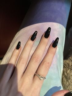 Black Long Nails Coffin, Cute Black Acrylic Nails Coffin Simple, Nails Inspiration Coffin Long, Pale Skin Acrylic Nails, Black Acrylics Coffin, Black Acrylic Nails Coffin Short, Classy Black Nails Almond, Acrylic Nails Pale Skin, Black Coffin Acrylics