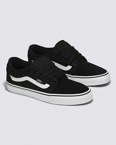 Chukka Low Sidestripe Shoe