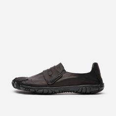 CVT-Leather Men's Vibram Fivefingers, Minimalist Shoes, Mens Items, Disc Golf, Golf Outfit, Tech Accessories, Leather Men, Kids Shoes, Leather Upper