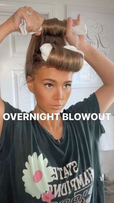 How To Fake Blowout Hair, Easy To Style Haircut For Women Long, Blowout Hairstyles With Bangs, 90s Blowout Hair Overnight, Yeshipolito Hair, How To Get Blowout Hair, Easy Curling Hair Ideas, Women 90s Hairstyles, At Home Blowout Long Hair