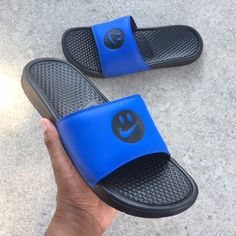 Nike Benassi " Have A Nike Day “ Game Royal Blue / Black Men's Us Size Condition: Brand New - Without Box *Satisfaction Is 100% Guaranteed* Additional Notes: Guaranteed To Be 100% Authentic Nike Merchandise ( Purchased From An Authorized Nike Retailer ) Sandal Slide Sandals Color Blues Comfortable Gym Sz Size 7 8 9 10 11 12 13 Brights Royals Smiles Smile Happy Face Nike Benassi, Happy Face, Flip Flop Sandals, Slide Sandals, Royals, Nike Men, Black Men, Nike Shoes, Royal Blue