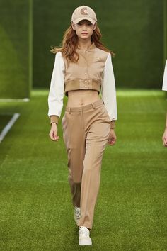 Seoul Spring, Jung Hoyeon, Ho Yeon, Hoyeon Jung, Tomboy Fashion, Vogue Runway