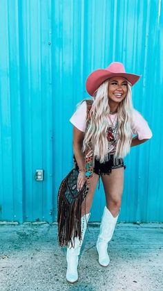 Western Outfits Women Summer, Outdoor Concert Outfit, Country Music Festival Outfits, Nfr Outfits, Fair Outfits, Vegas Outfit, Nashville Outfits