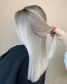 Hair 101, Quinceanera Hairstyles, Boring Hair, Blonde Hair Looks, Blonde Hair With Highlights, Love Your Hair, Platinum Blonde Hair, Brown Blonde Hair, Hair Envy