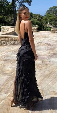 Rent Rat & Boa Dresses | Hirestreet Estilo Kardashian, Floor Length Prom Dresses, Preppy Dresses, Wedding Flower Girl Dresses, Prom Ideas, Prom Dresses Modest, Backless Prom Dresses, Black Chiffon, Plus Size Prom Dresses