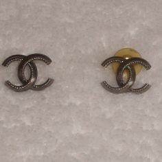 Authentic Chanel Jewelry. Perfect Condition. Size Is 3/4 Inches. I Will Consider All Reasonable Offers. Marked Chanel Made In France. If You Have Any Questions Please Feel Free To Message Me. I Am Always Happy To Combine Shipping. Please Note All Items In My Shop Are Vintage Estate Finds. I Don't Clean My Items I Leave That Up To The Buyer. If There Are Problems With Your Order, Please Contact Me Before Leaving Less Then A 5 Star Review. Jewelry Chanel, 5 Star Review, Chanel Jewelry, Pierced Earrings, Earings Piercings, Made In France, 5 Star, Braids, Jewelry Earrings