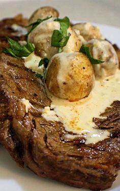 Baked Ribeye Steak, Oven Ribeye Steak, Ribeye Recipe, Rib Eye Recipes, Cooking Ribeye Steak, Grilled Ribeye Steak, Steak Sandwiches