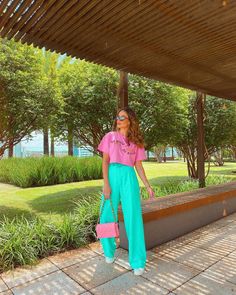 Thais Aguiar on Instagram: “#ootd daqueles que eu usaria todos os dias da vida ✨💗 gostaram dessa combinação? - look todo @closet.rpp da coleção nova que já ta nos…” Casual Looks, Ootd, My Style, Closet, On Instagram, T Shirt, Clothes