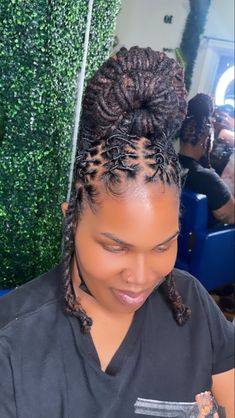 Dreads Dreadlock Updo Hairstyles Black Women Locs Styles, Lox Styles, Loc Crown, Dread Designs, Locs Updo, Dreads Locks, Girl Locs, Natural Hair Maintenance, Lock Styles