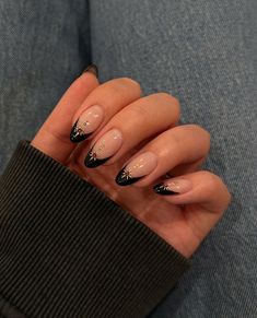 Minimalistic Nail Designs, Black And Nude Nails, Cheetah Print Nails, Latest Nail Designs, October Nails, Modern Nails, Edgy Nails, Red Nail Designs, Gel Nail Design